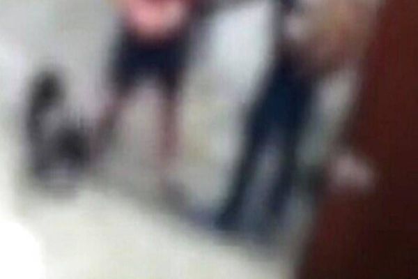 Mulher agride namorado e fura pneu de moto após cantada em amiga em Goioerê