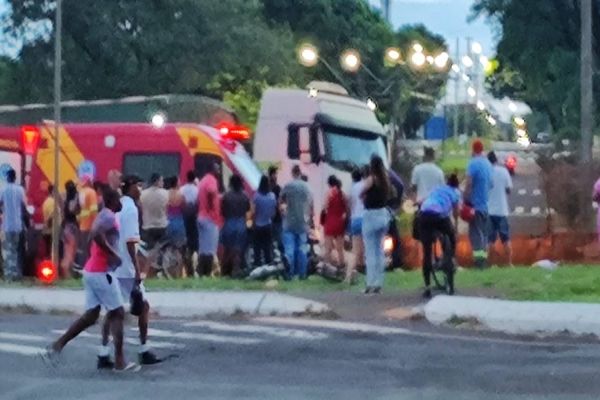 Três pessoas morrem em colisão frontal na BR-277 em Medianeira; Um dos veículos estava na contramão