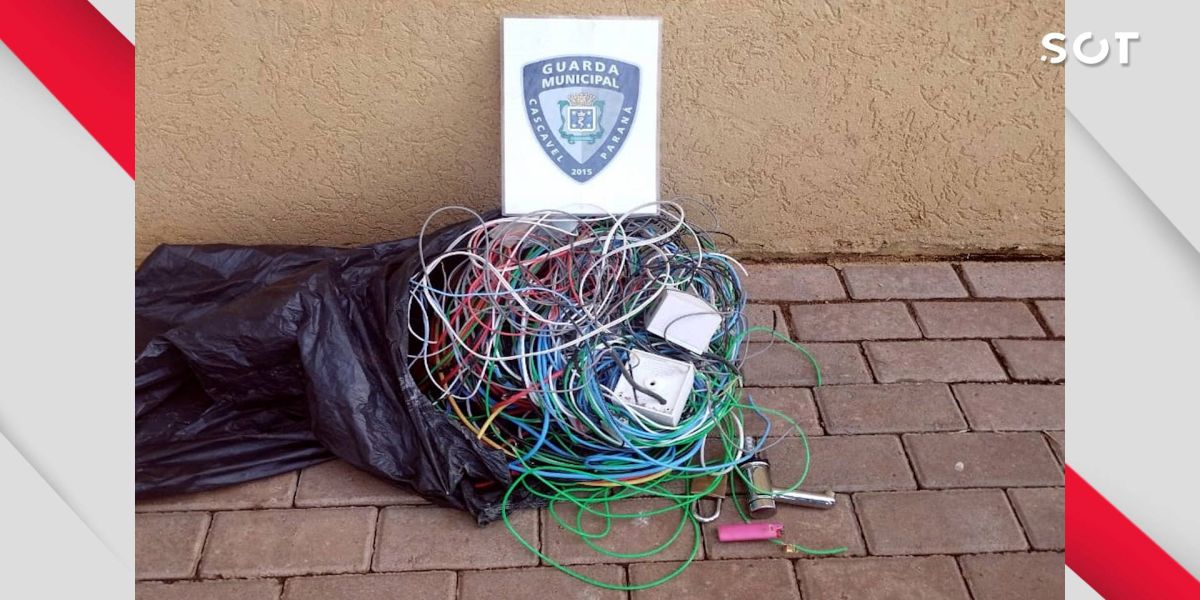 Guarda Municipal detém homem com fios de cobre furtados no Bairro Santa Cruz