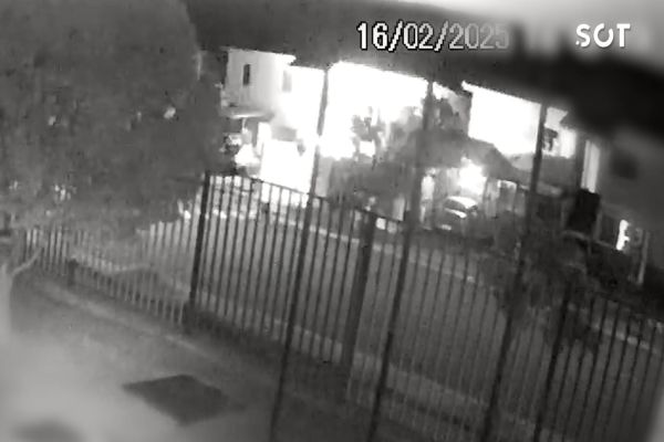 Câmeras capturam o momento que gás explode e deixa moradora gravemente ferida no Jardim Riviera