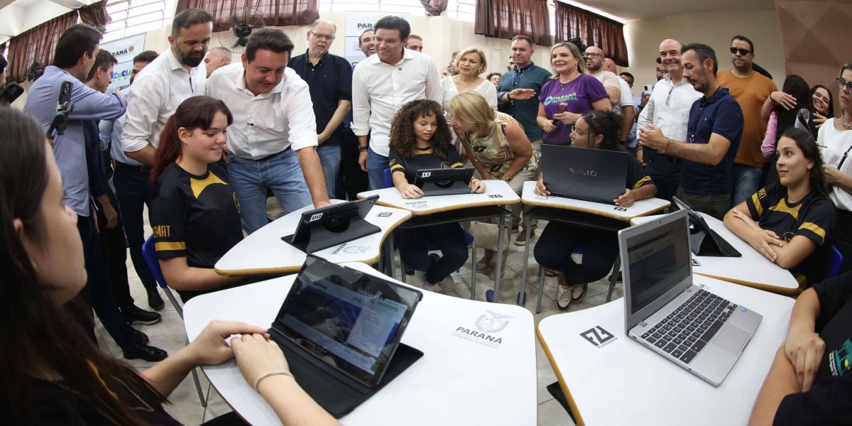 Paraná lança pacote pioneiro de serviços digitais com IA em parceria com o Google