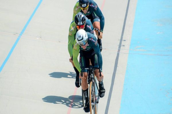 Ciclista cascavelense, Arthur Gobbi destaca-se no Campeonato Brasileiro de Ciclismo de Pista 2025