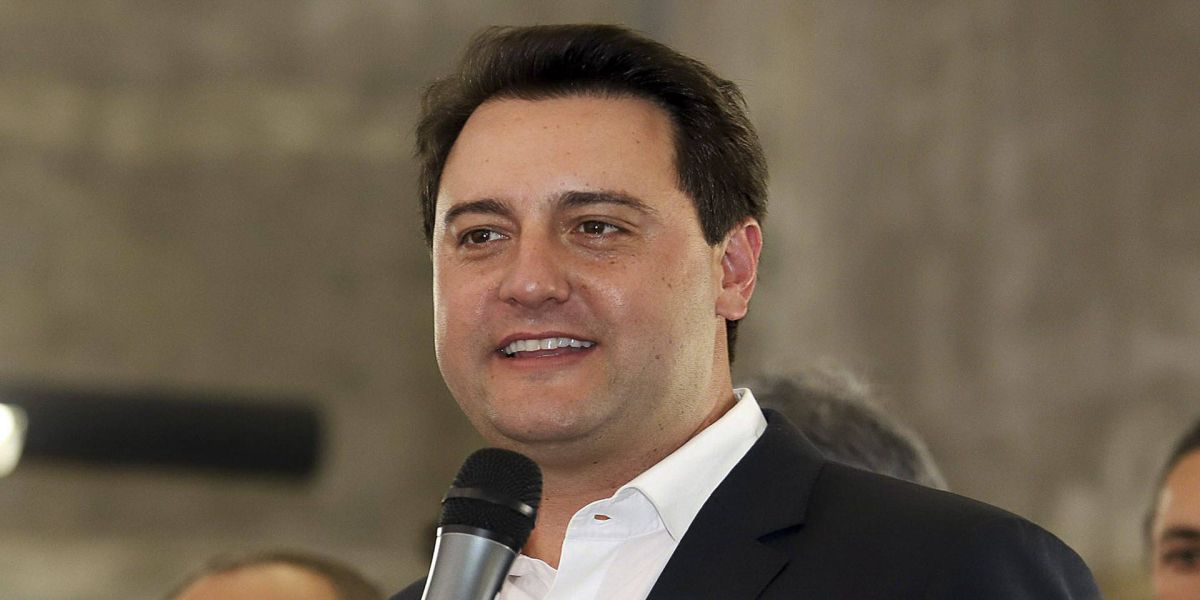 Ratinho Júnior dispara em aprovação e paranaenses veem ascensão ao Senado