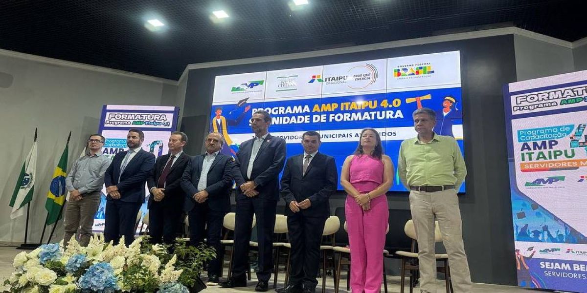 Capacitação e Desenvolvimento: 600 Servidores municipais concluem formação no Paraná