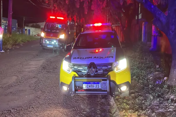 Foto relacionada a notícia: Homem de 35 anos é socorrido em estado grave no Bairro Coqueiral em Cascavel
