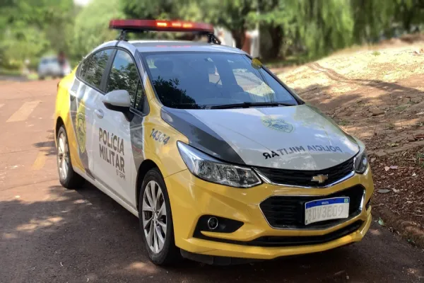 Foto relacionada a notícia: Motorista de ônibus é agredido com pedrada no Bairro Santa Felicidade em Cascavel