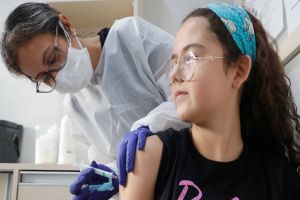 Imagem referente à notícia: Cascavel inicia Campanha de Multivacinação para atualização da caderneta de crianças e adolescentes