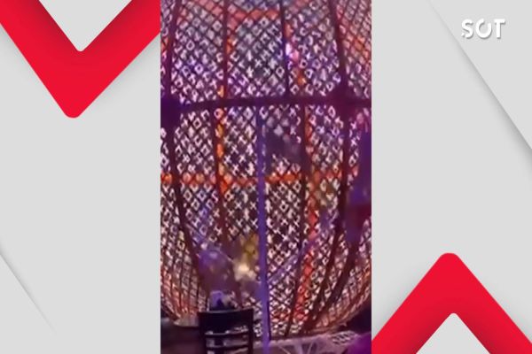 Dois motociclistas ficam feridos em acidente dentro de "Globo da Morte" em Foz do Iguaçu