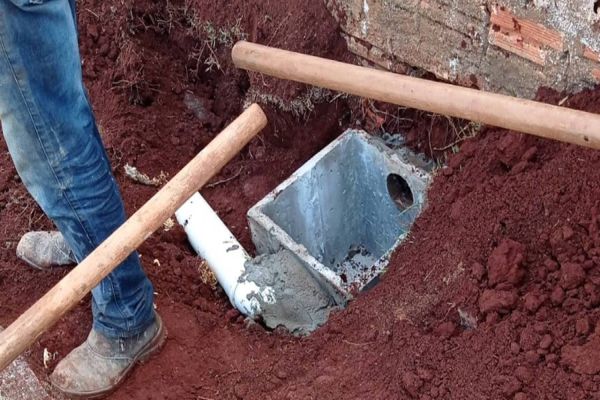 Obra de drenagem resolve problema crônico no CMEI Construindo o Saber de Corbélia