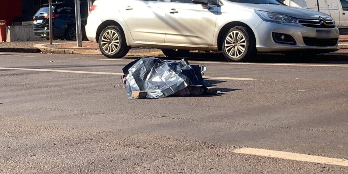 Idoso morre atropelado no centro de Cascavel; motorista fugiu sem prestar socorro