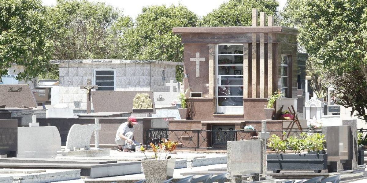 Acesc determina obrigatoriedade de cadastro para empresas que fazem prestação de serviços nos cemitérios de Cascavel