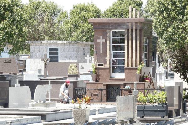 Acesc convoca famílias para adequarem situação de jazigos, sepulturas e gavetas em cemitérios
