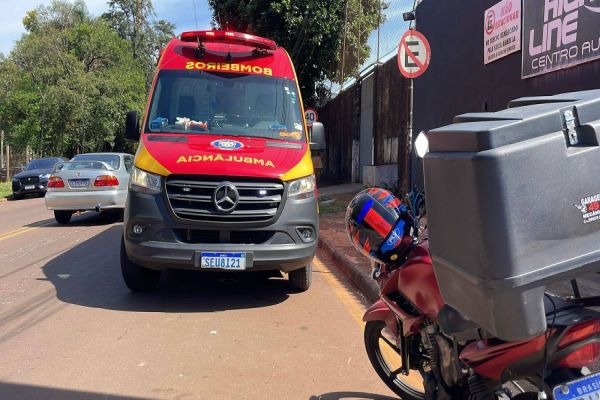 Motociclista fica ferido em colisão com carro no Bairro São Cristóvão em Cascavel