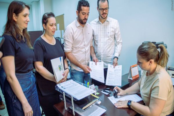 Projetos com emendas impositivas aptas a entrar no orçamento 2025 é protocolado