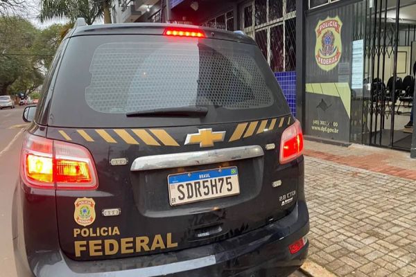 Polícia Federal desmantela fábrica de notas falsas em Cascavel; duas pessoas são detidas