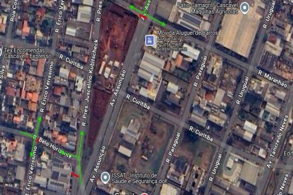 Obras na Avenida Assunção bloqueiam via e mudam fluxo de trânsito em Cascavel