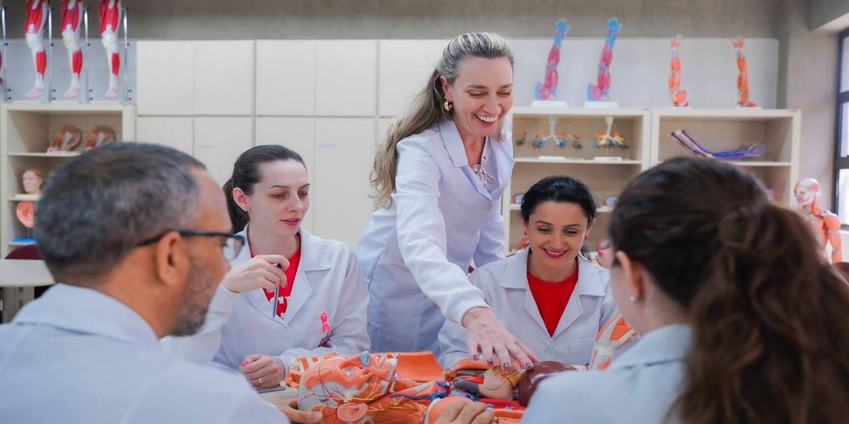 PUCPR inaugura curso de Medicina no Câmpus Toledo