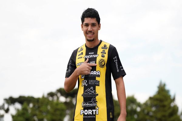 Luís Araújo chega ao FC Cascavel para fortalecer o ataque aurinegro!