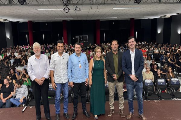 AMOP promove debate com professores da educação básica