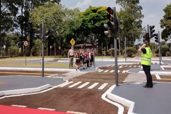 Escola de Trânsito do DER/PR em Cascavel é reinaugurada após reforma