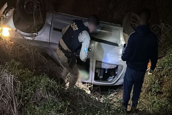 Motorista morre após capotamento de veículo na PR-474 entre Braganey e Iguatu