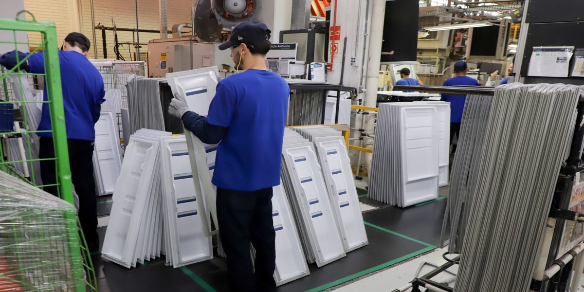 Região de Cascavel reúne 22% de todas as 22,2 mil vagas de emprego disponíveis no Paraná