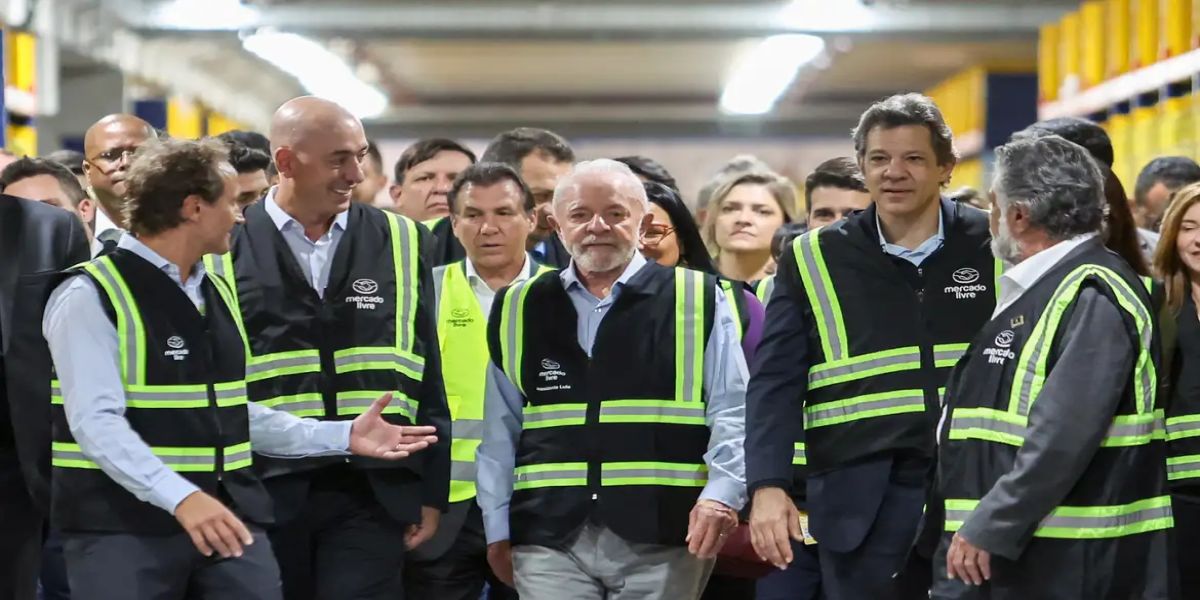 Brasil tem reservas para enfrentar decisões de Trump, diz Lula