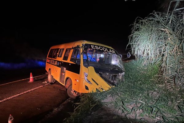 Quatro membros de uma mesma família morrem em trágico acidente na BR-369 em Cambará