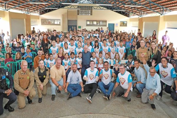 Com foco na prevenção às drogas, Prefeitura inicia Patrulha Amiga com crianças de Cascavel