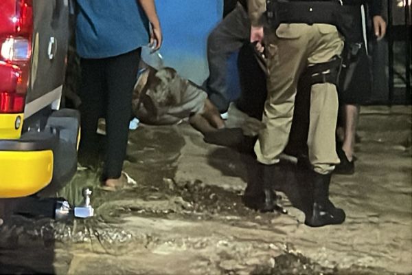 Homem é agredido com amortecedor de carro no Bairro Morumbi, em Cascavel