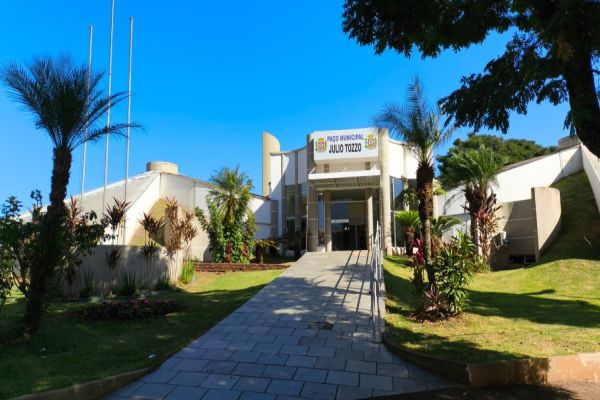 Prefeito de Corbélia exonera servidor por falsificação de atestado médico