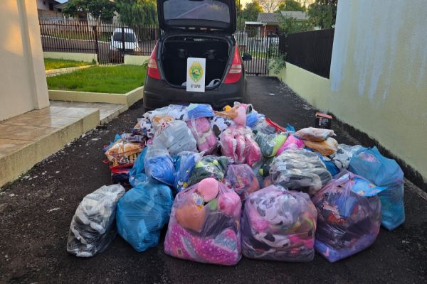 Polícia Militar apreendem veículo carregado com mercadorias ilegais em Três Barras do Paraná