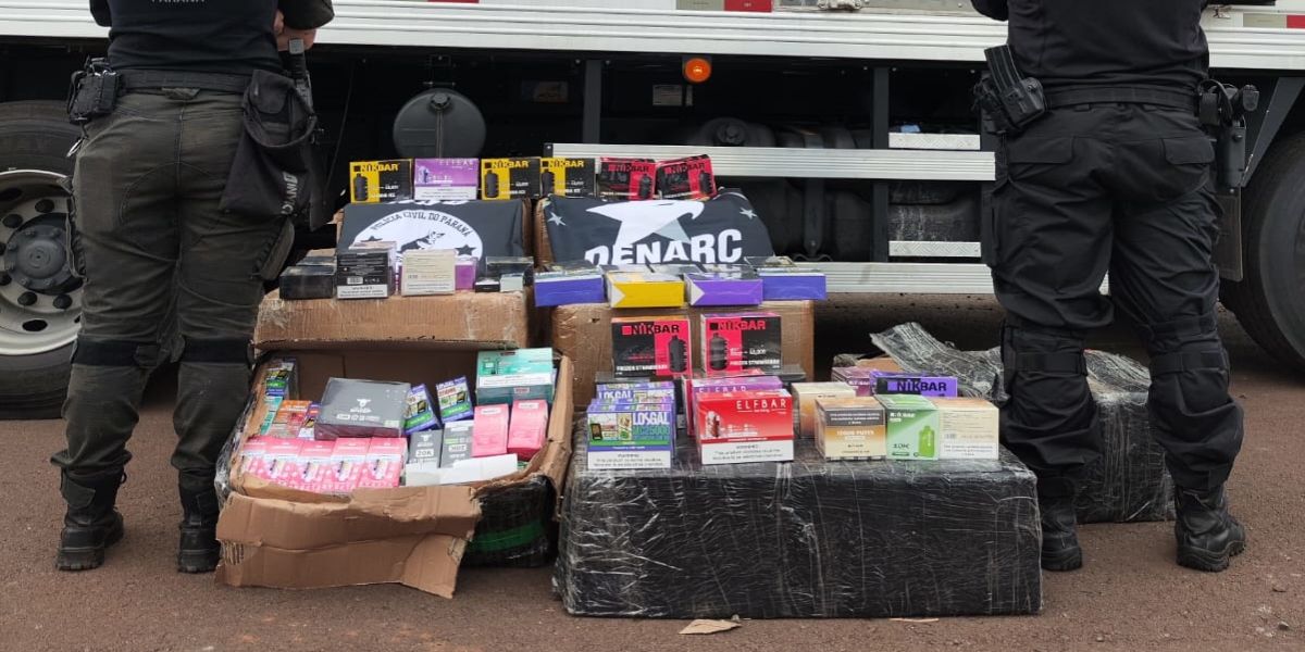 Polícia Civil apreende caminhão com carga de cigarros eletrônicos escondidos em meio a cebolas