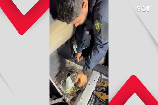 PRF encontra quase 100 kg de cocaína escondidos em SUV durante abordagem no Paraná
