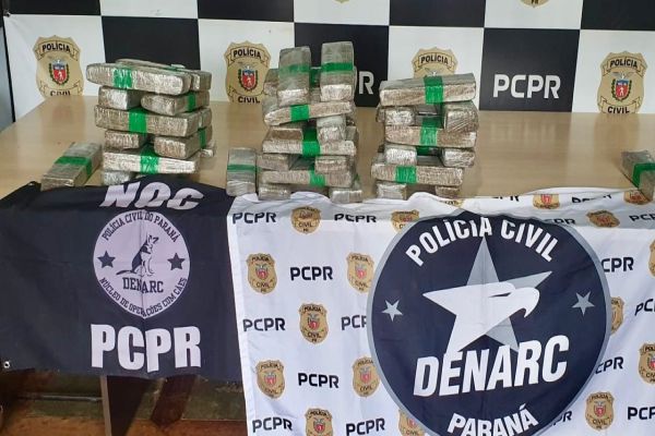 Polícia flagra casal com 23 quilos de maconha em malas durante fiscalização em Céu Azul
