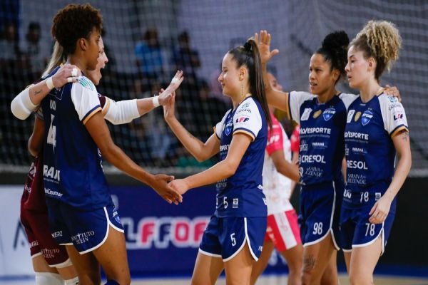 Stein Cascavel Futsal vence UNIDEP/Pato Branco de goleada na estreia da LFF
