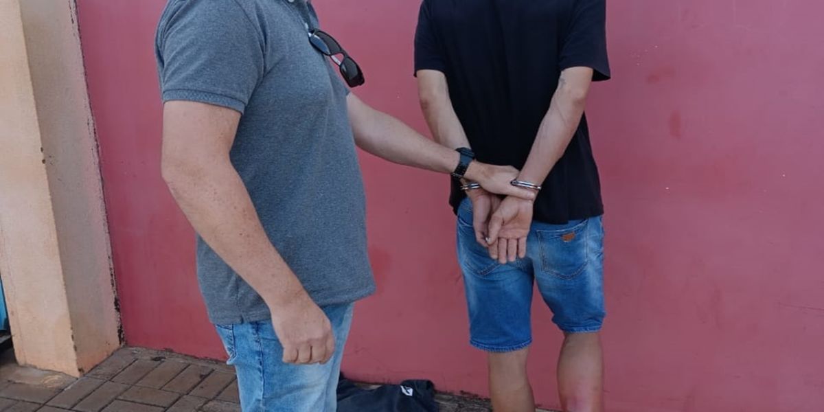 Mulher trans é detida por envolvimento em roubo e extorsão contra motorista de aplicativo no bairro Esmeralda