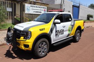 Imagem referente a notícia: Motorista embriagado bate em carro parado, foge e acaba preso em Corbélia