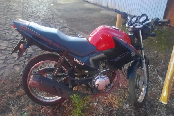 Motociclista fica ferido em colisão com carro na PRC-467 em Cascavel