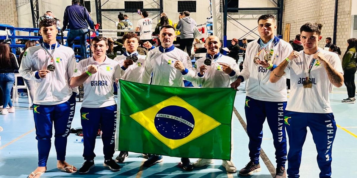 Cascavel brilha no ringue e traz OURO da Argentina no Sul-Americano de Muaythai