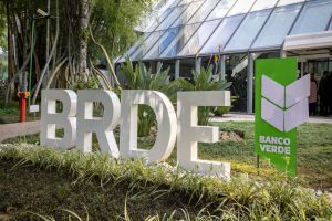 Imagem referente a notícia: Operações do BRDE no Paraná geram 30,7 mil empregos e R$ 234 milhões em tributos