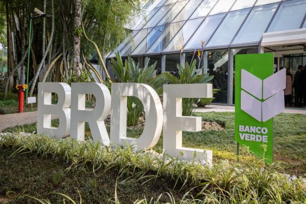 Operações do BRDE no Paraná geram 30,7 mil empregos e R$ 234 milhões em tributos
