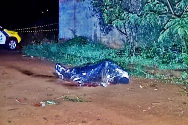 Rapaz de 37 anos é morto a tiros na cabeça em Santa Tereza do Oeste; Polícia Civil investiga o caso.