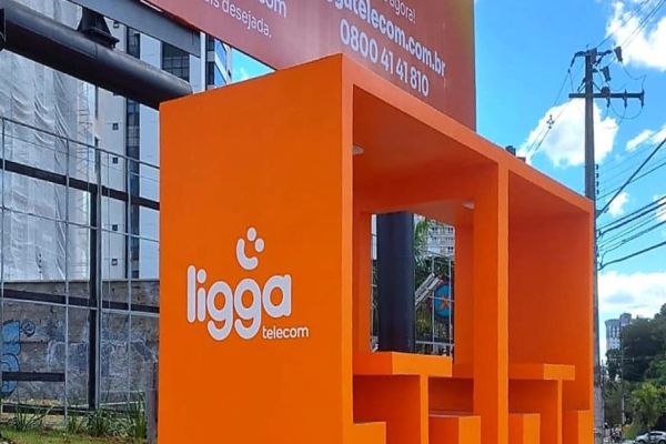Ligga Telecom lidera ranking da Anatel com salto histórico na qualidade do atendimento
