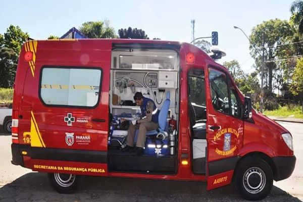 Acidente entre dois carros deixa cinco pessoas feridas em Cascavel