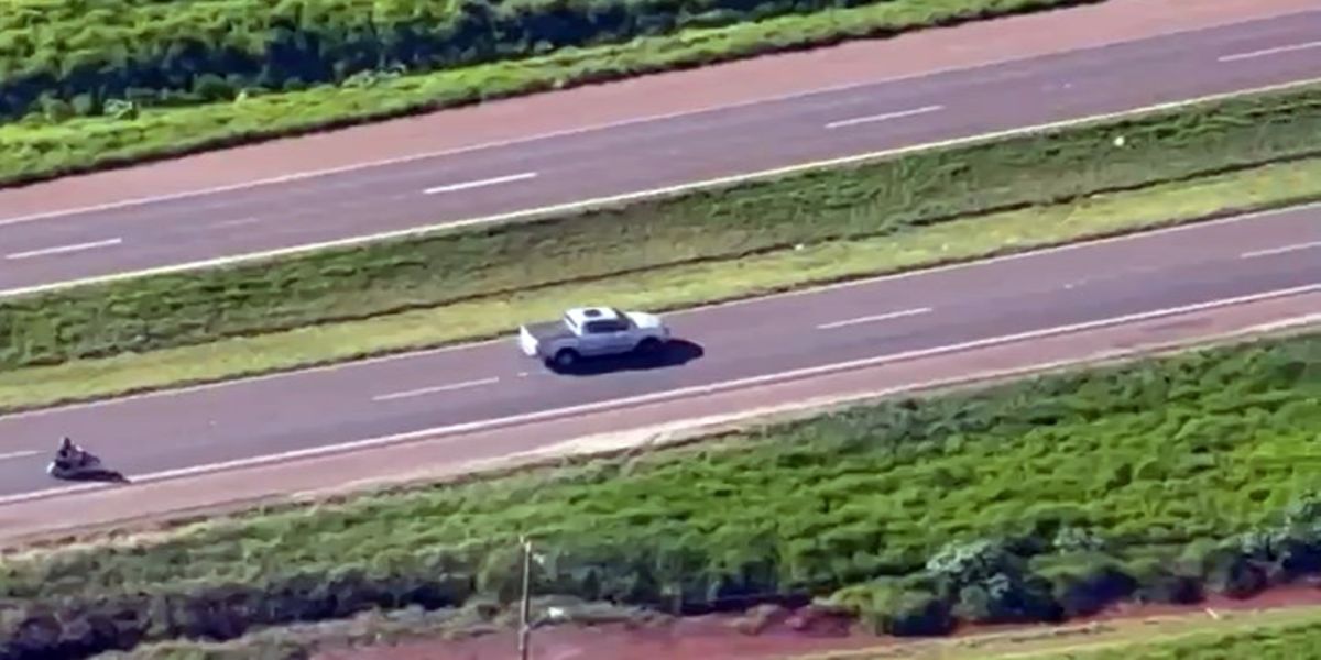 Caminhonete furtada é recuperada com apoio aéreo e dupla é presa por tráfico em Cascavel