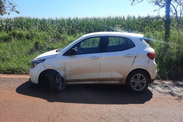 Colisão lateral entre veículos é registrada na PR-180 em Cafelândia