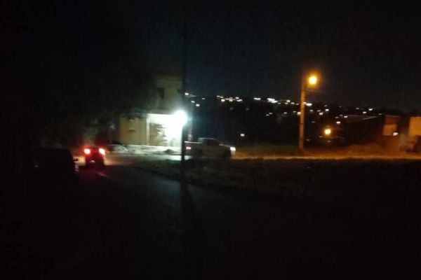 Falta de luz frequente na Rua Joanes Kepler no Bairro Tarumã preocupa moradores