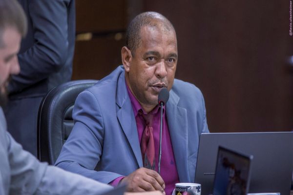 Madril pede estacionamento exclusivo para veículos oficiais de transporte de pacientes