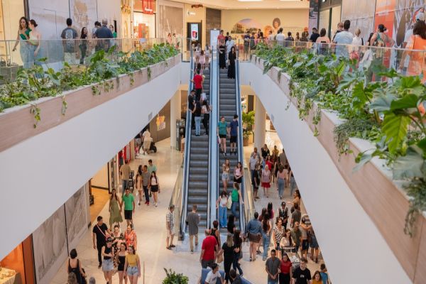 Primeiro Dia das Mães do Catuaí Shopping Cascavel gera expectativas de aumento de público e fluxo das vendas